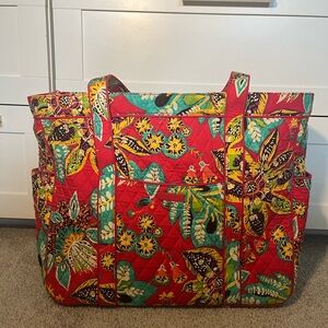 Vera Bradley Extra Large Tote with Zipper